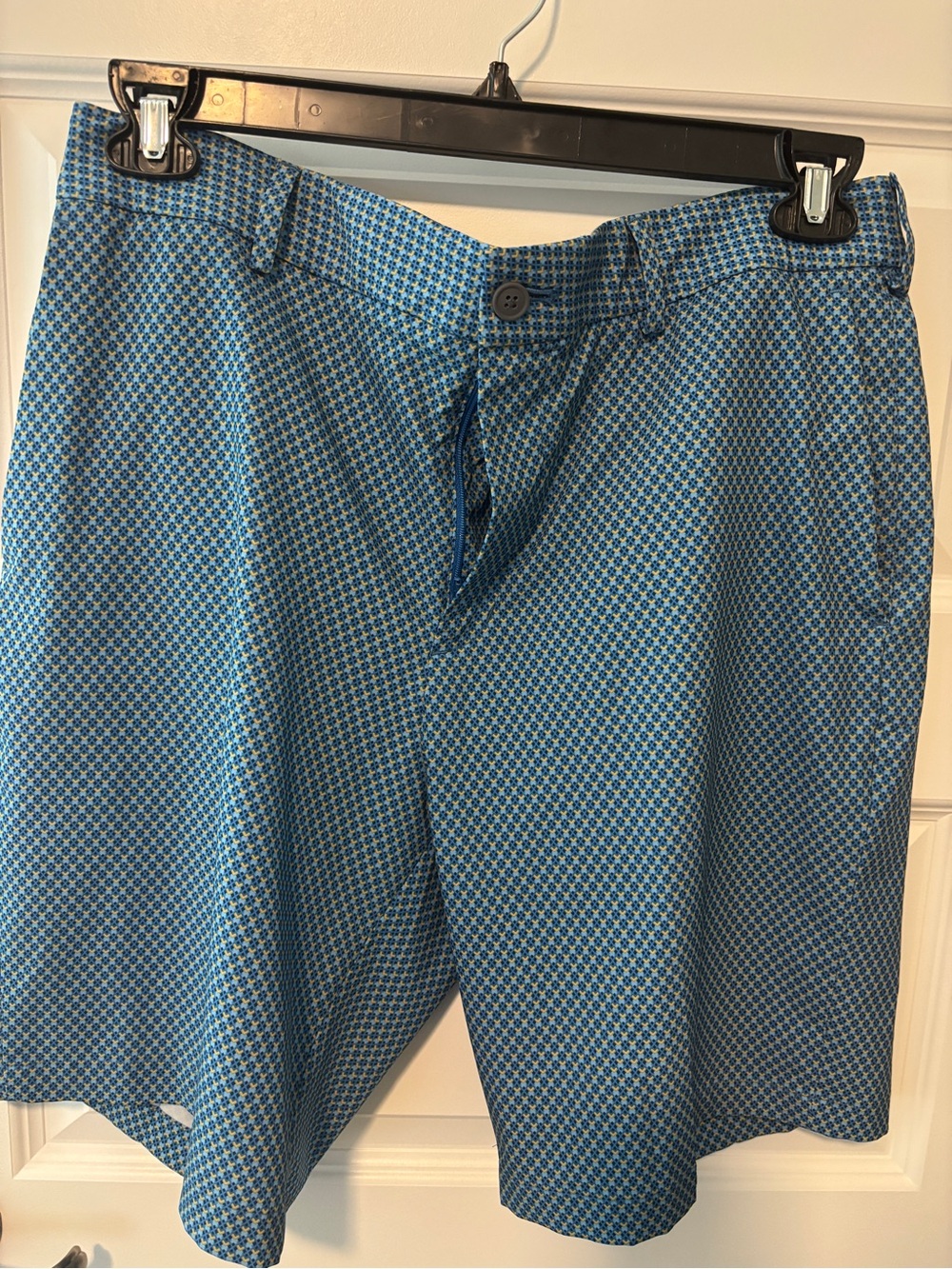 Walter Hagen Blue Geometric Golf Shorts